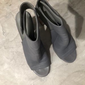 Vince Camuto gray wrap around ankle chunky heels